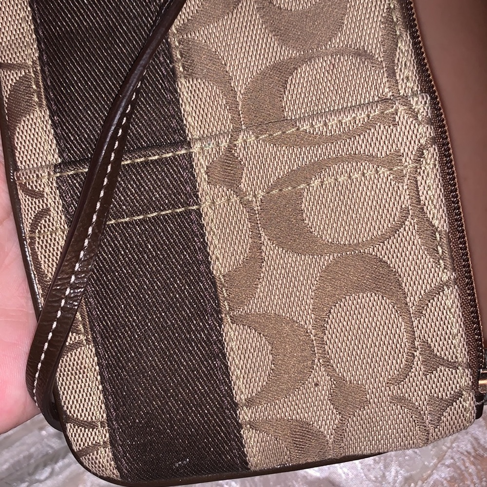 Coach monogram logo wristlet - Picture 9 of 10